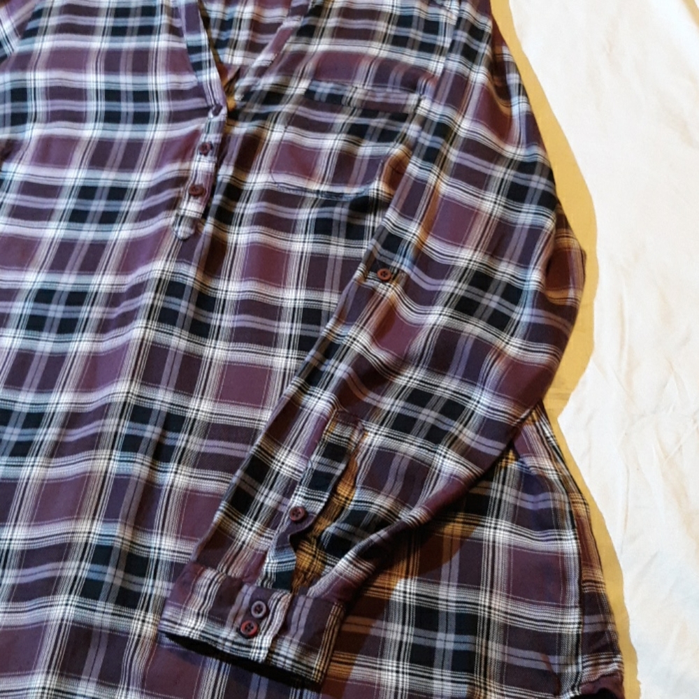 Plaid Pattern Half Button Down - image 6